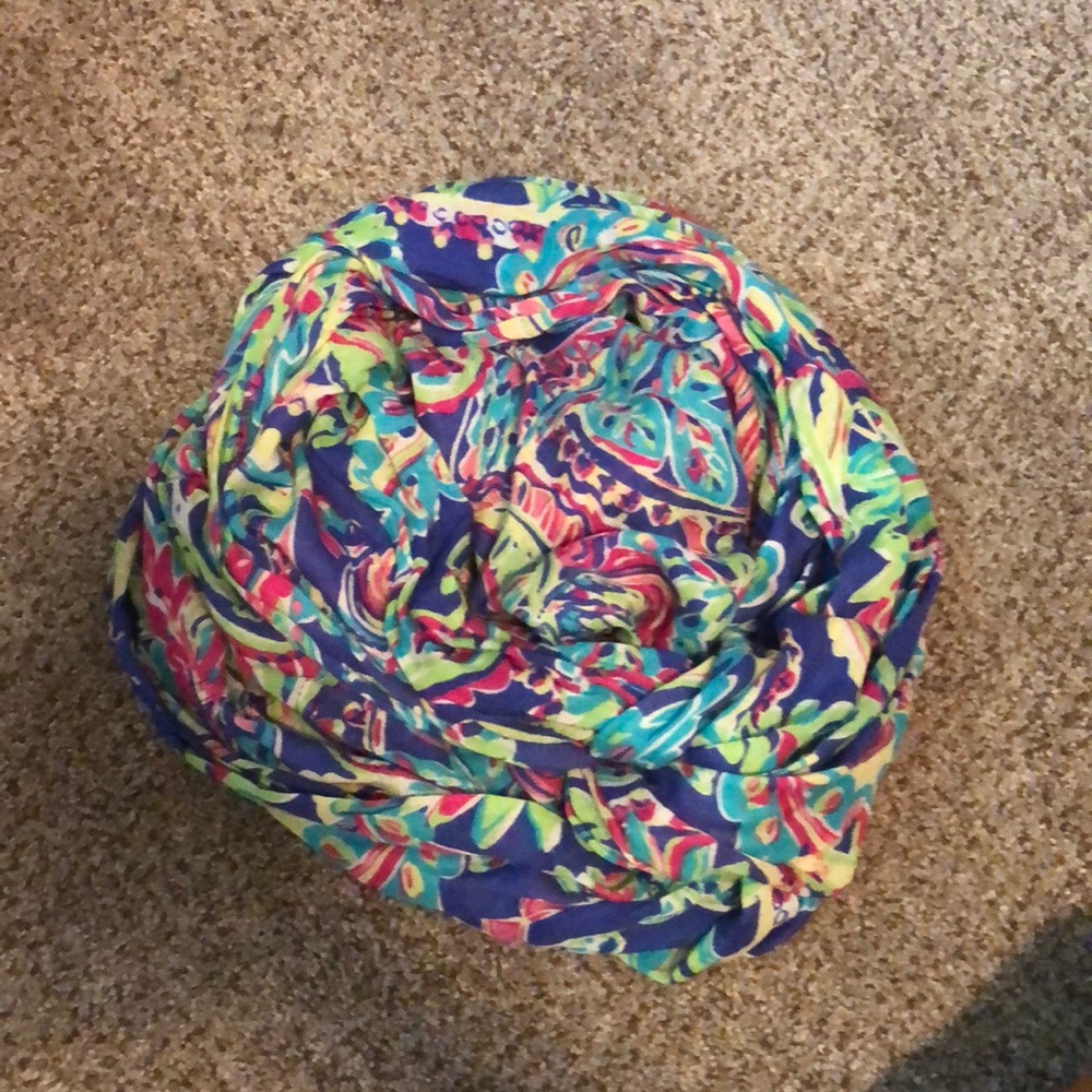 Lilly Pulitzer Murphy scarf in multi Toucan EUC